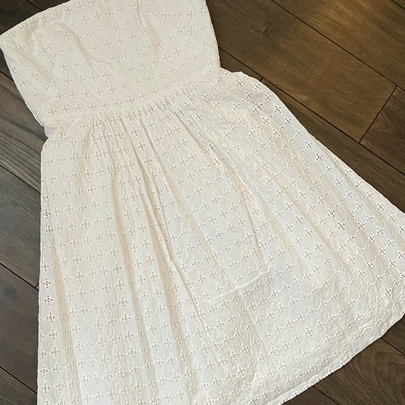 Eyelet lace strapless dress - Picture 2 of 3